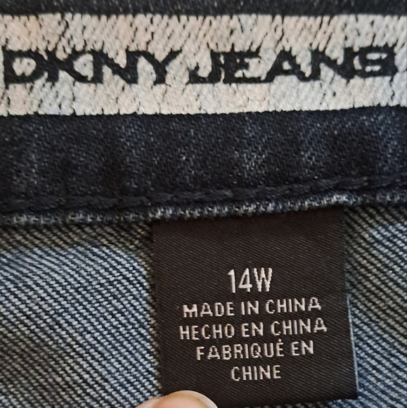 Womens DKNY jeans, size 14W - Picture 5 of 5